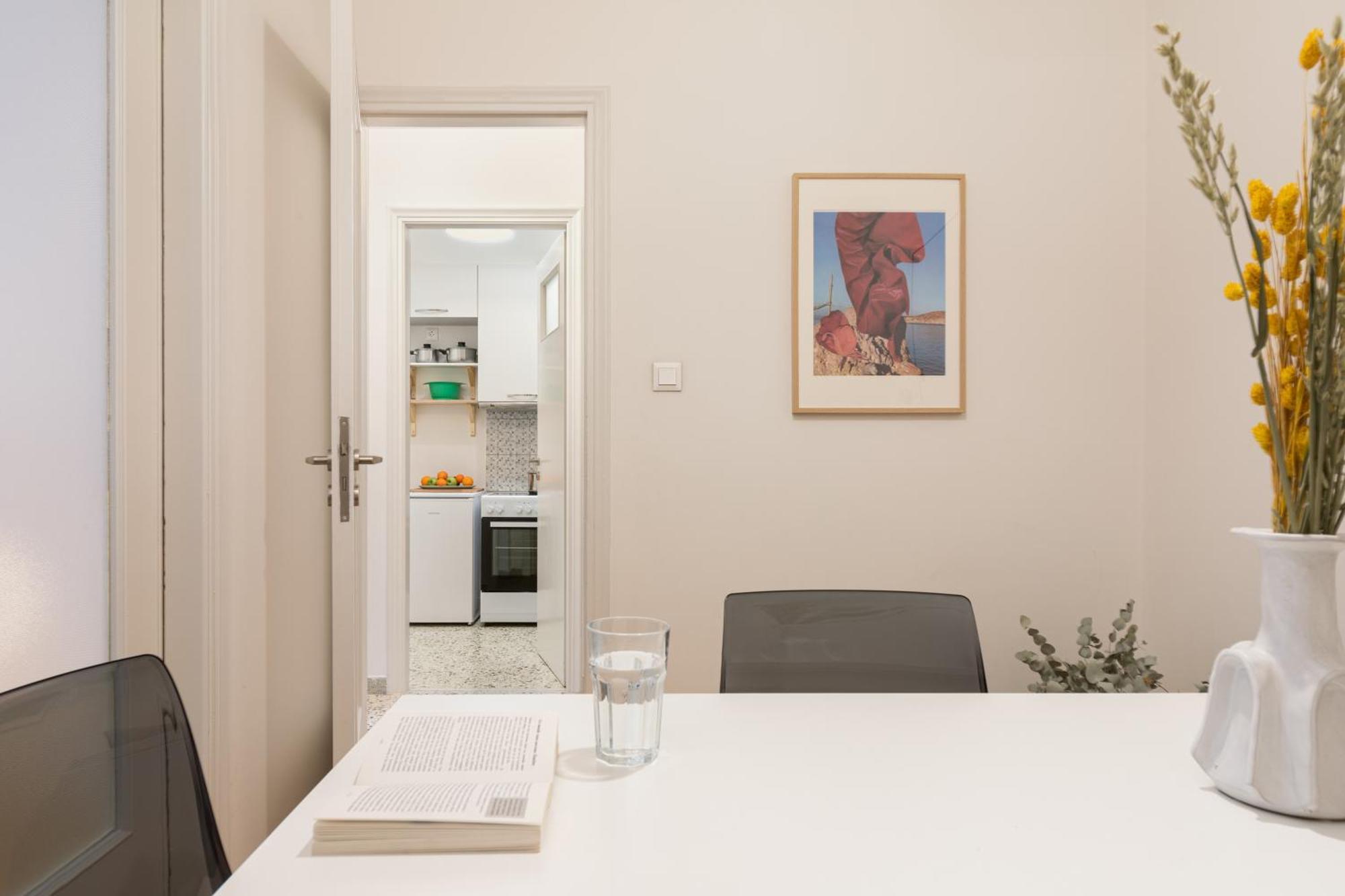 Peaceful Apartment In Neapoli, Exarcheia Αθήνα Εξωτερικό φωτογραφία